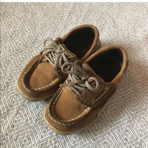 Sperry boat shoes